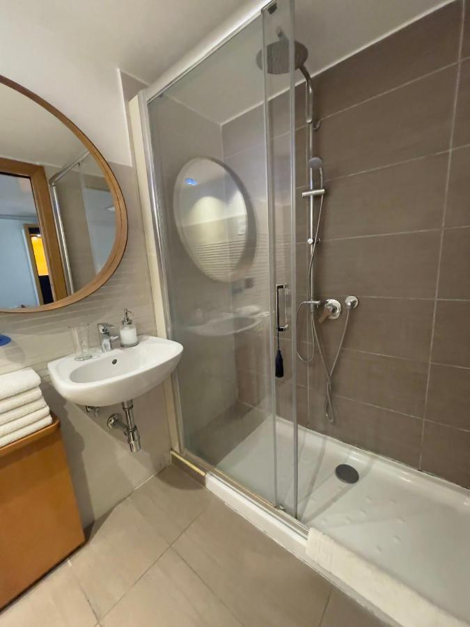Nova Rooms Неаполь Екстер'єр фото